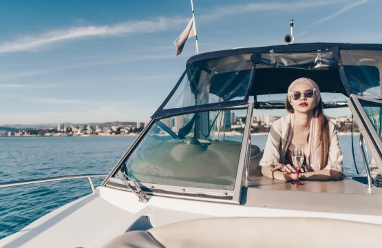 A Guide to Hosting a Perfect Boat Party